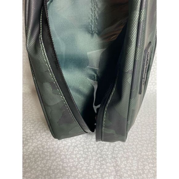 DUCHAMP Mens Toiletry & Tech Bag Travel Kit - Picture 7 of 14